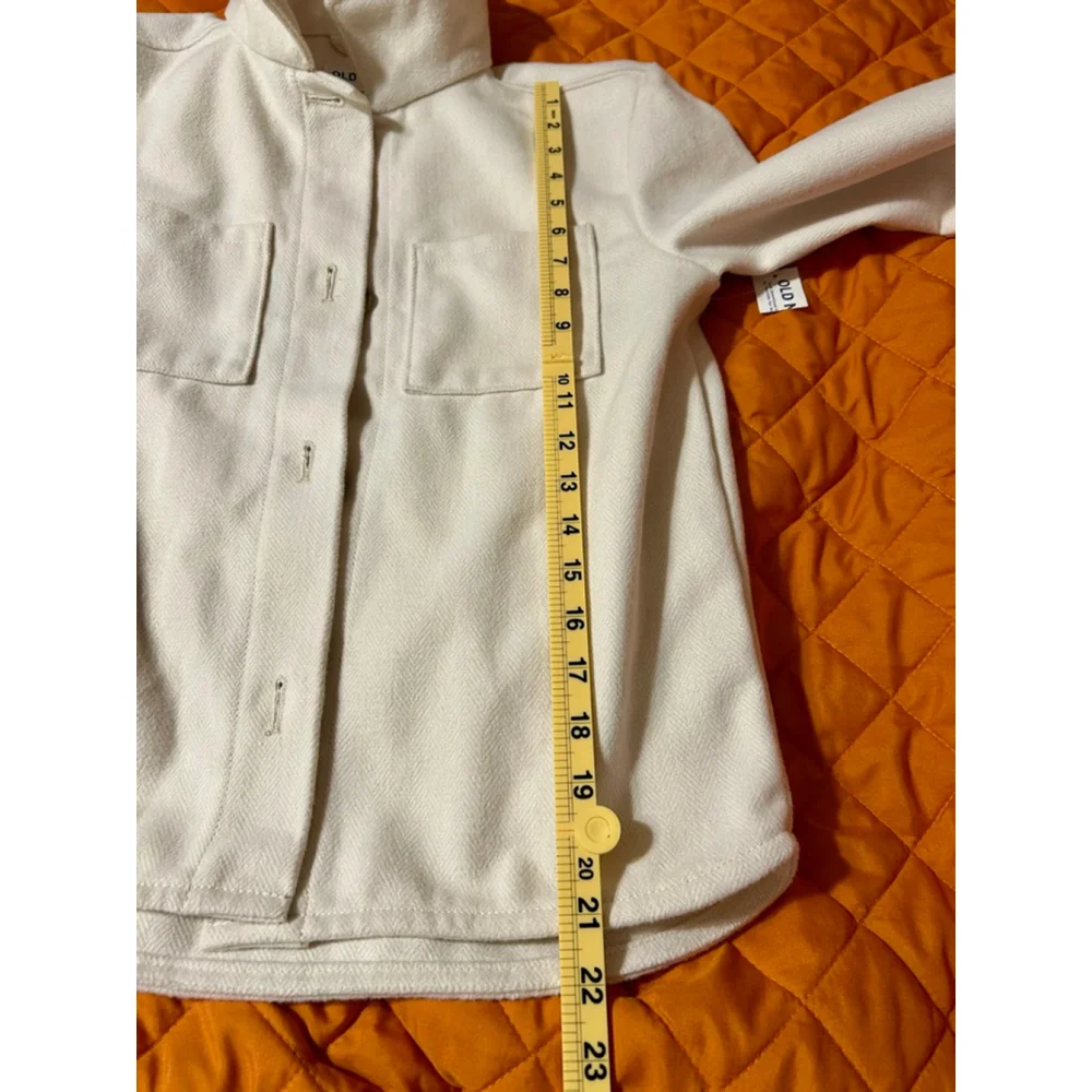 Old Navy Beige Girl’s Button-Up Shackle Jacket Size L (10-12)